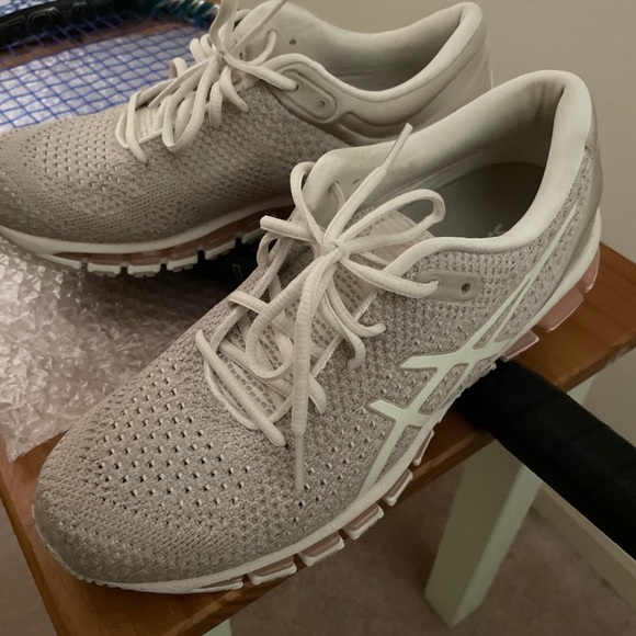 ASICS gels - Picture 7 of 7